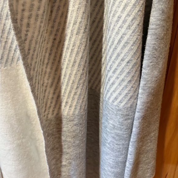 Dolce Stella Hooded Open Front Cardigan Gray Marled Wool Blend Cozy Knit - Picture 3 of 10